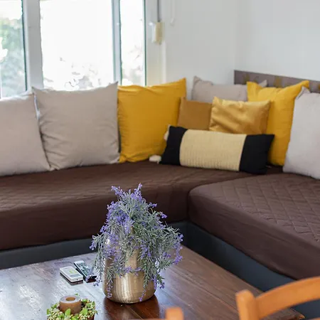 Rafaella Exclusive Private Complex