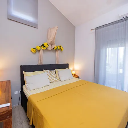 Rafaella Exclusive Private Complex Kokkónion