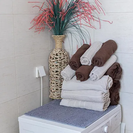Rafaella Exclusive Private Complex